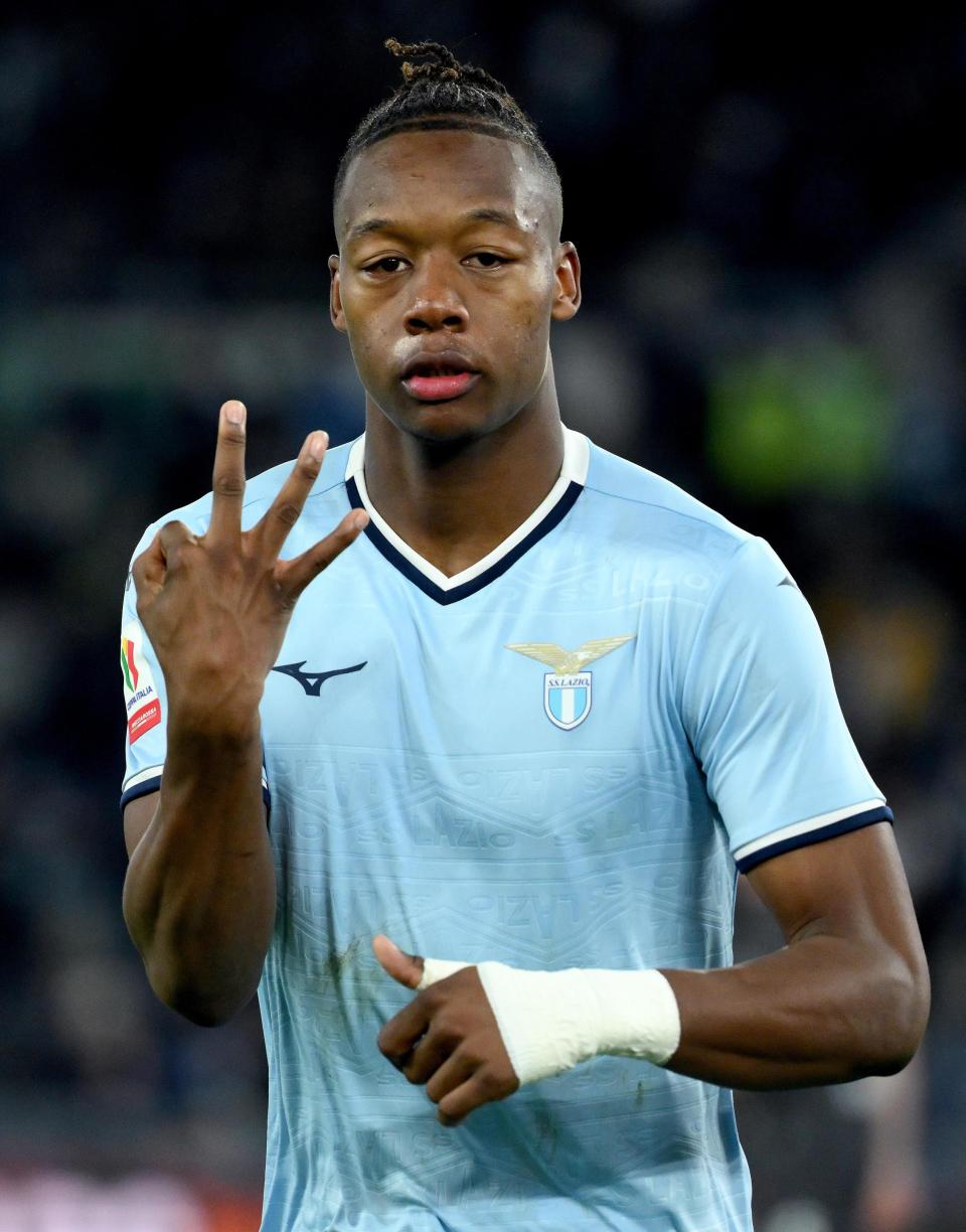 国际比赛日瓦伦西亚调整名单以备意大利杯；主帅复盘环节打磨；震撼外界；训练强度明显提升的简单介绍