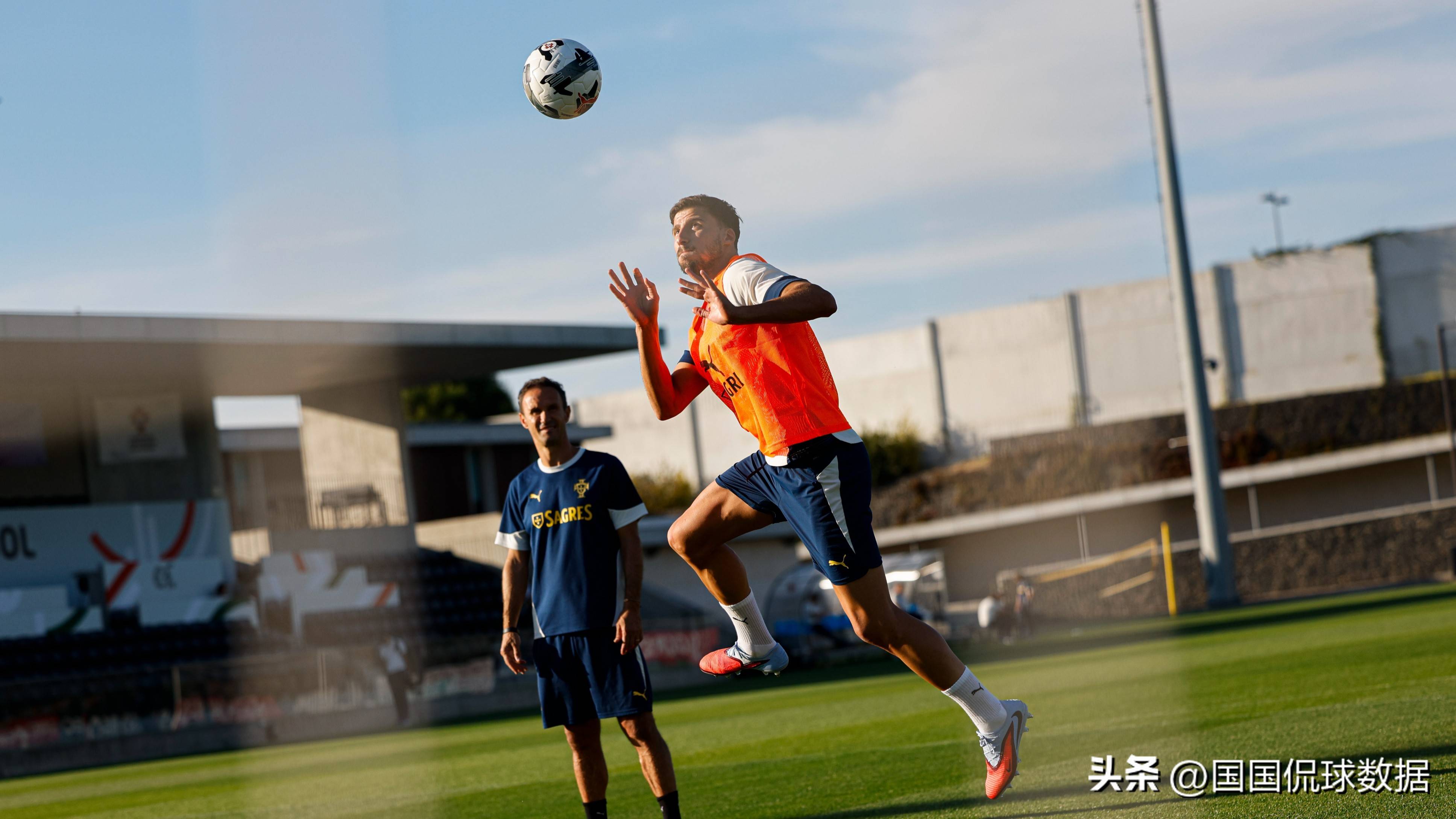 米兰体育-欧篮联赛程吃紧，葡萄牙体育冲刺阶段绝杀压哨，气氛紧张，数据趋势出现新变化(EuropeanTour欧巡赛)